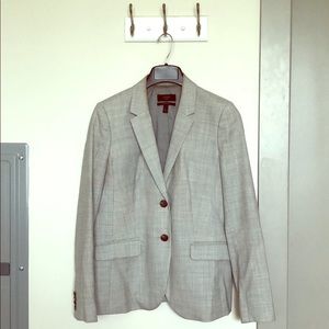 Professional chic pearl gray wool blazer